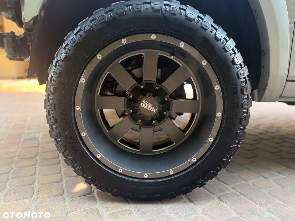 Dodge RAM 5.7 4x4 - 23