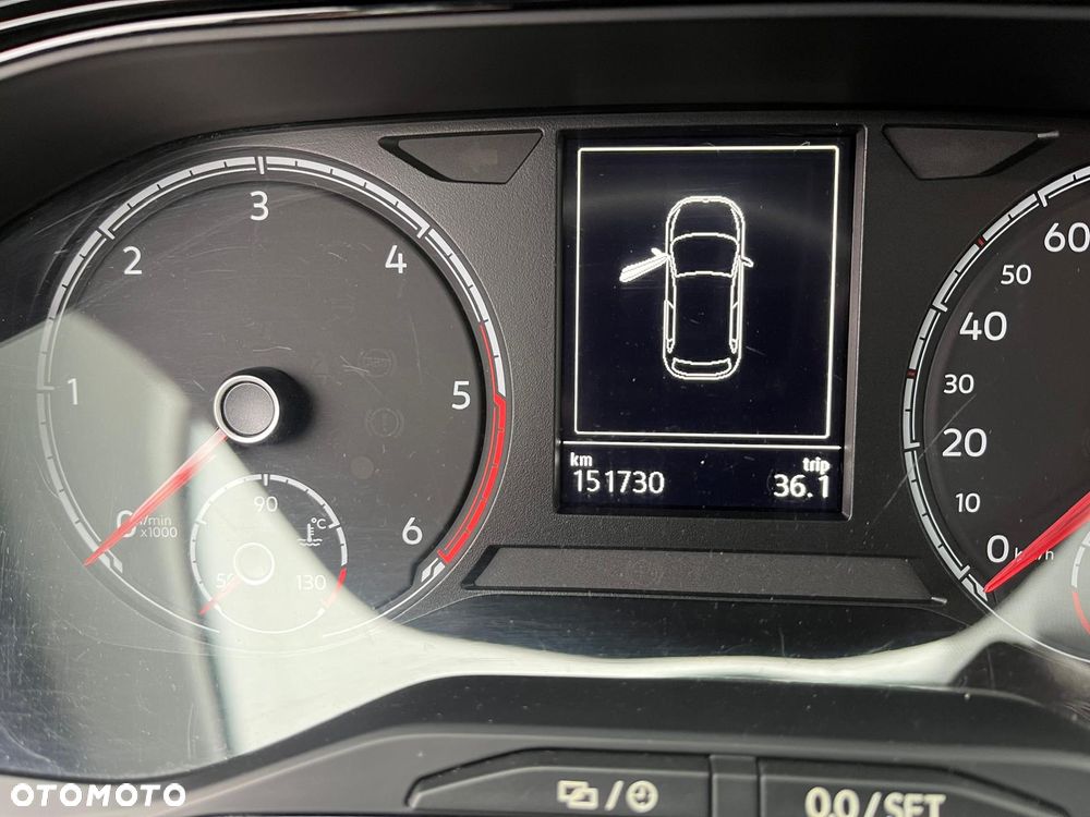 Volkswagen Polo - 12