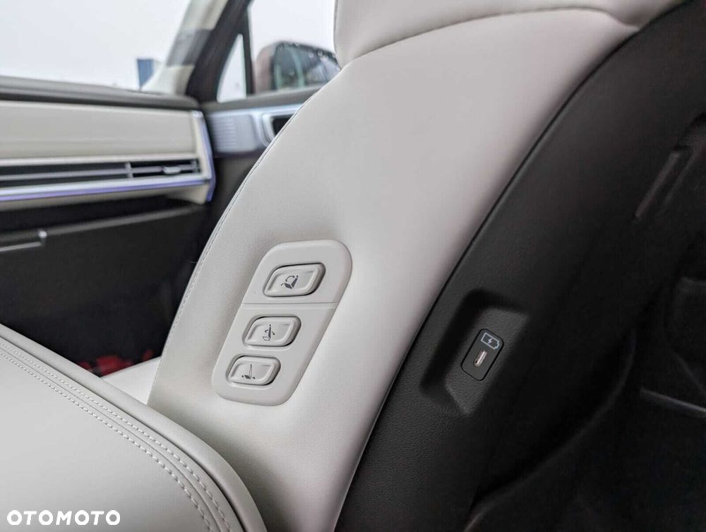 Hyundai Santa Fe 1.6 T-GDI HEV Calligraphy 4WD 6os - 23