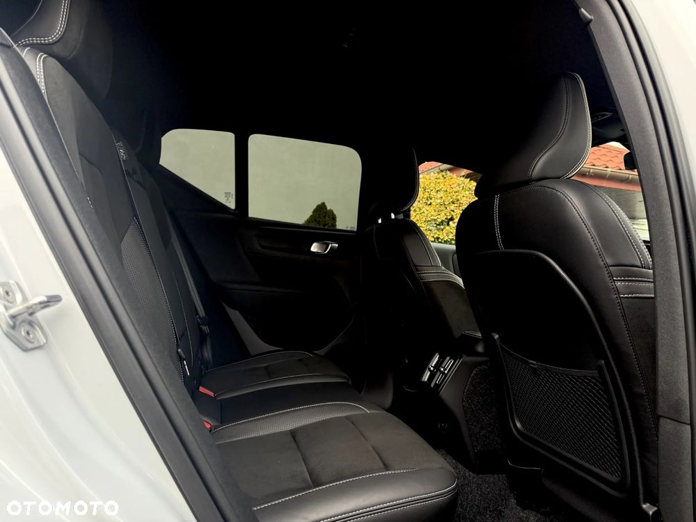 Volvo XC 40 T3 Geartronic RDesign - 13