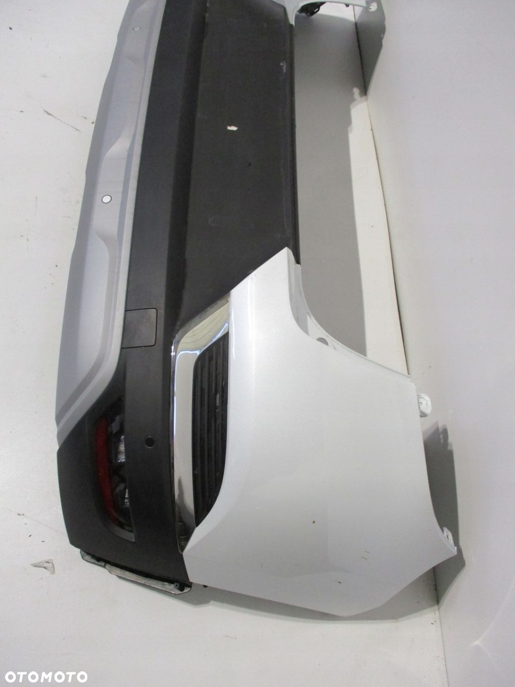 Zderzak tył tylny RENAULT CAPTUR II 2 4X PDC LED - 4