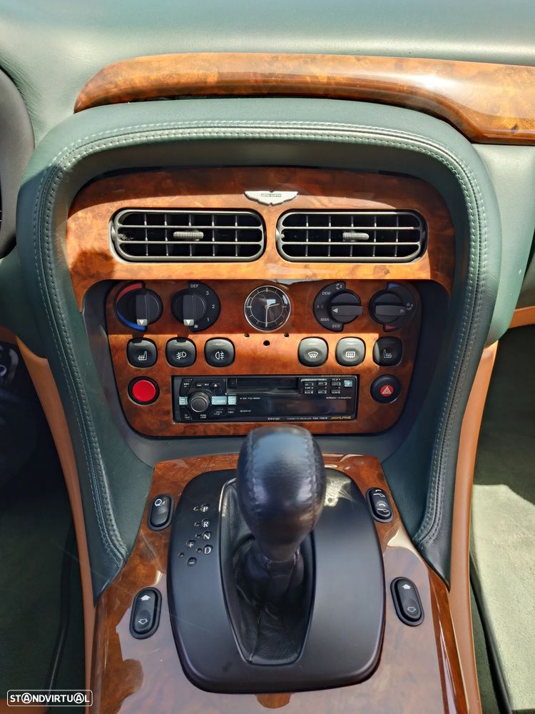 Aston Martin DB7 Vantage Volante - 38