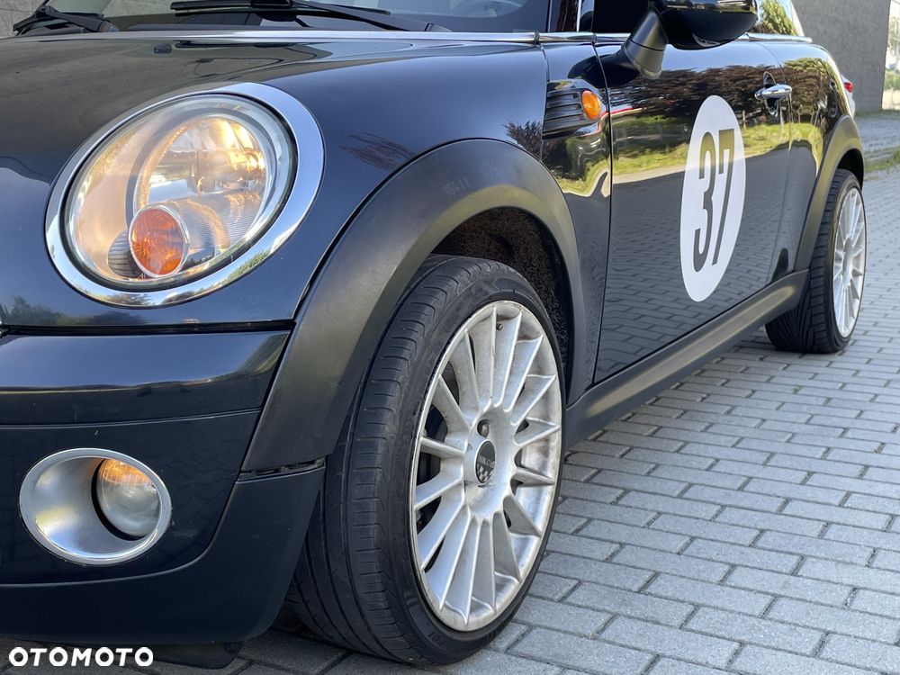 MINI Cooper Standard - 10