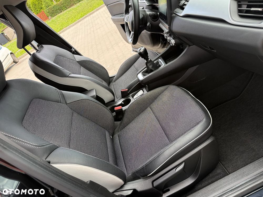 Renault Captur - 23