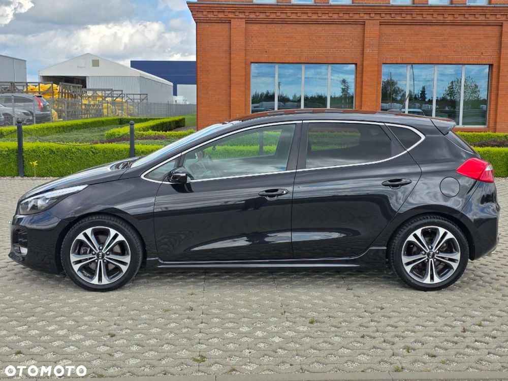 Kia Ceed - 30