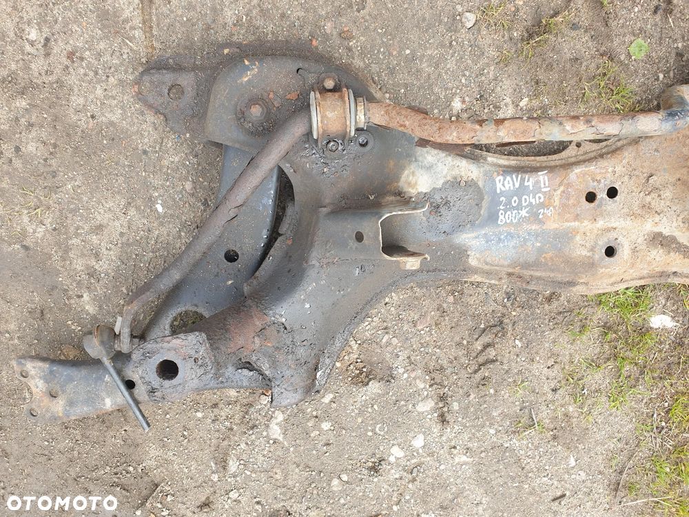 WÓZEK SANKI KOŁYSKA TOYOTA RAV4 II 2.0 D4D - 2