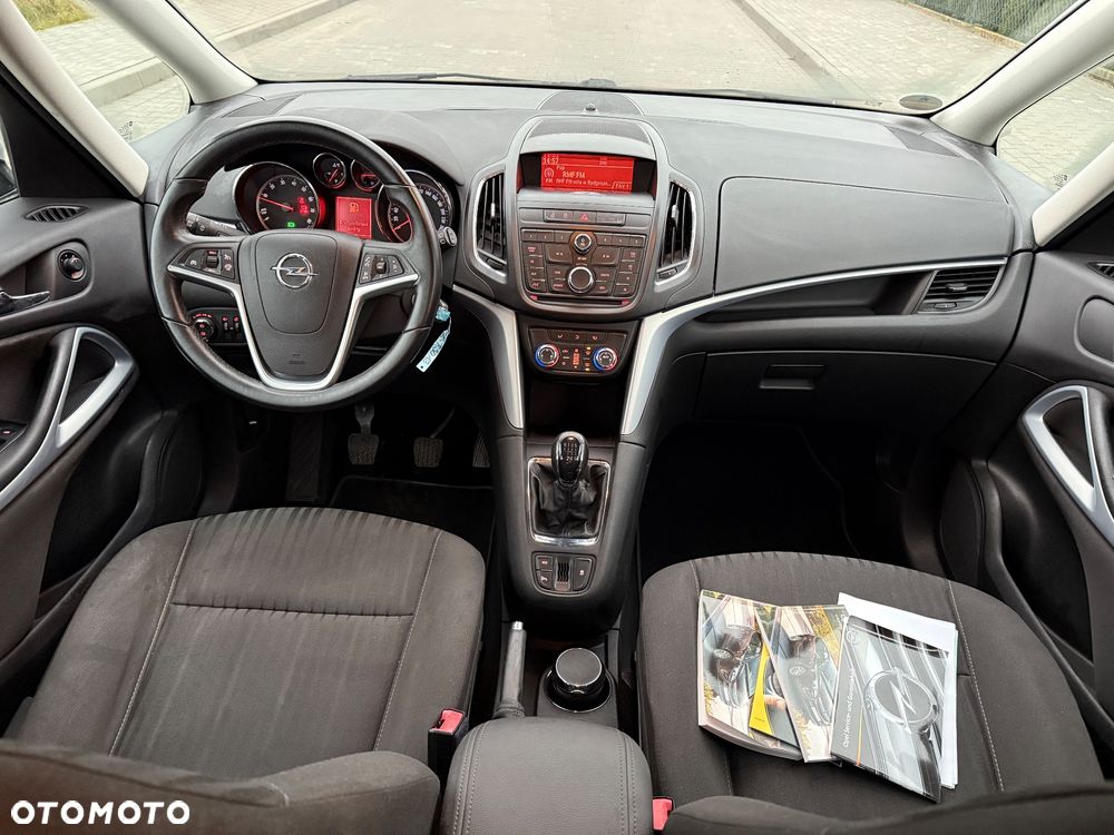Opel Zafira - 9