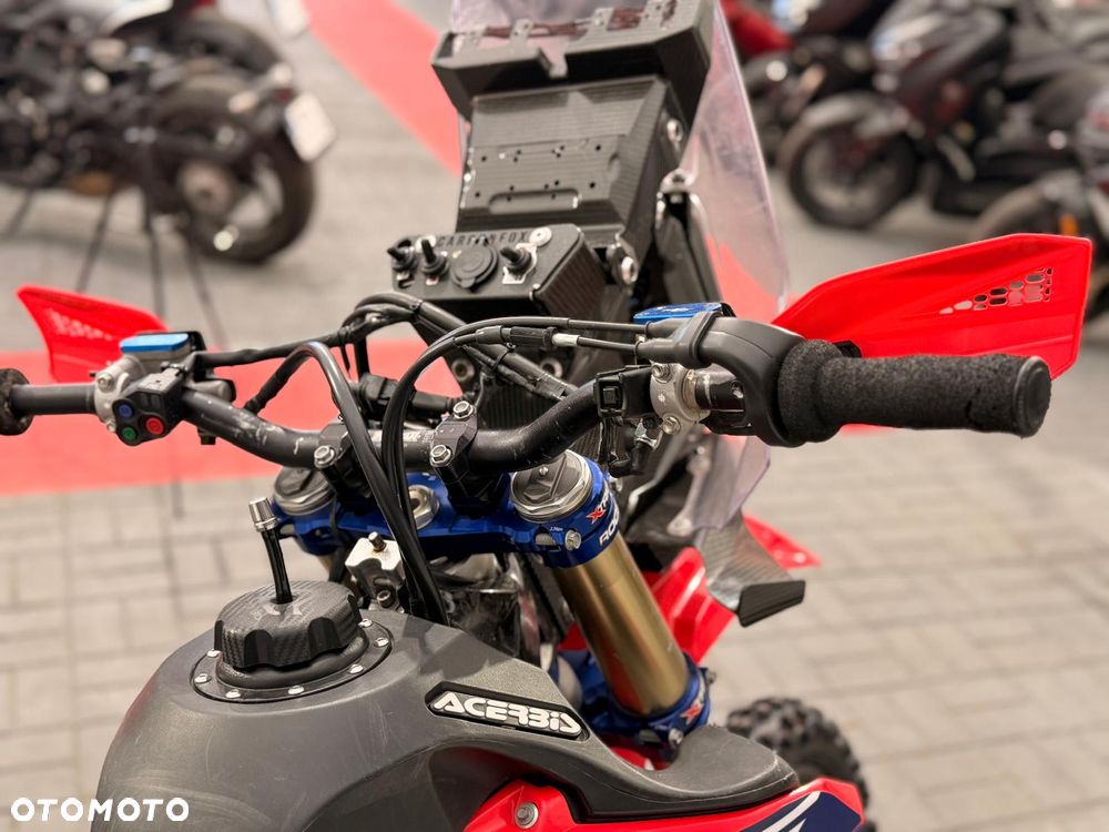 Honda CRF - 9