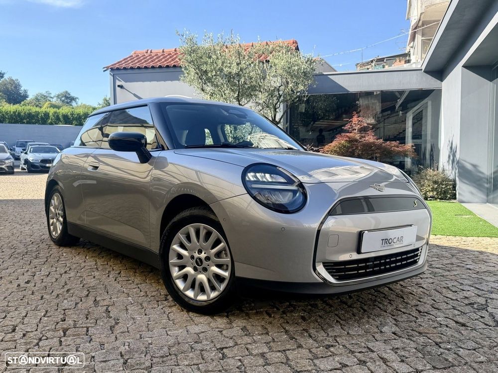 MINI 3 Portas Cooper SE Classic - 2