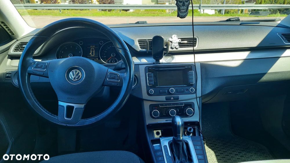 Volkswagen Passat 1.4 TSI Comfortline DSG - 8