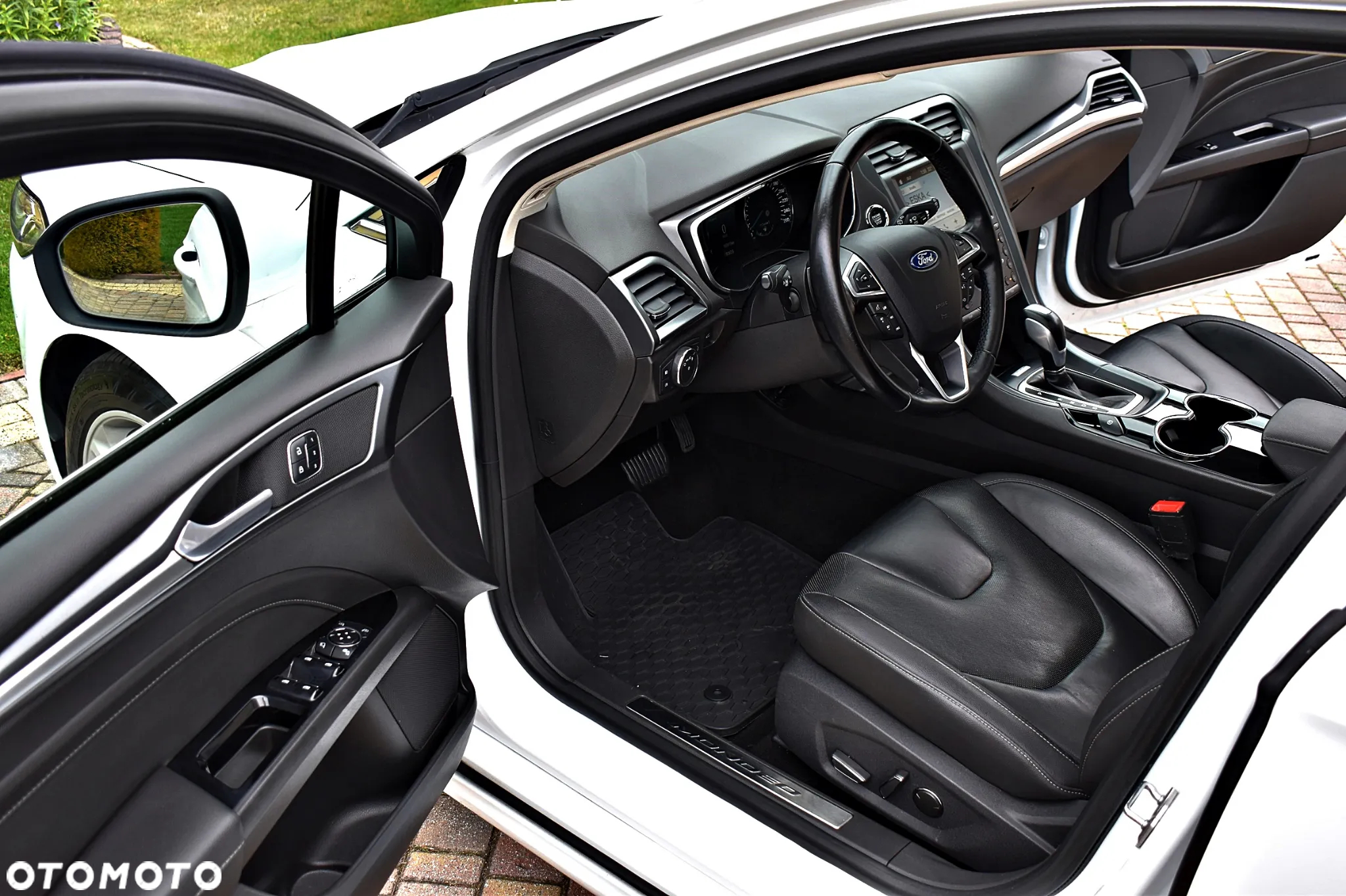 Ford Mondeo - 10