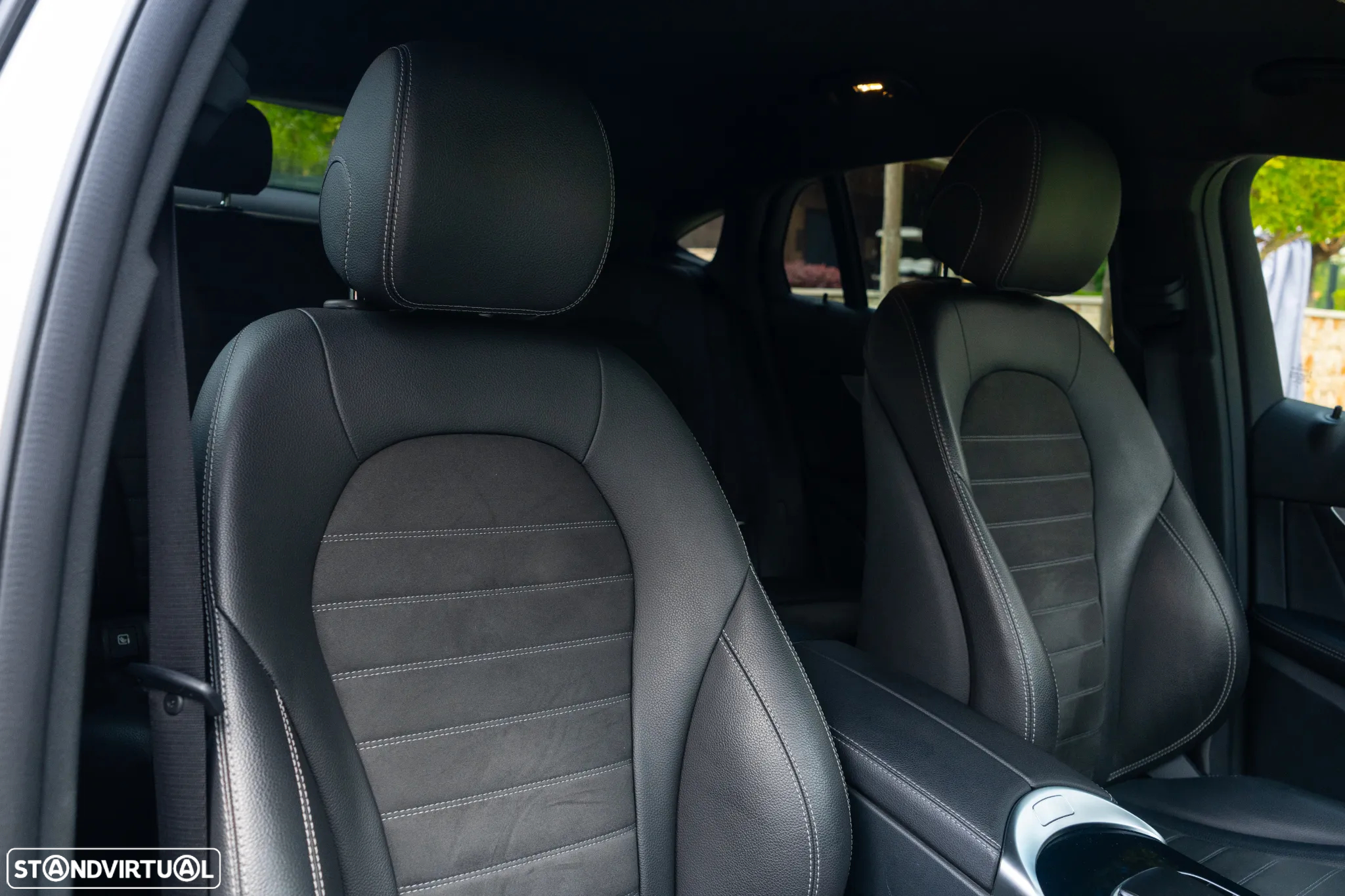 Mercedes-Benz GLC 300 Coupe de 4Matic - 51