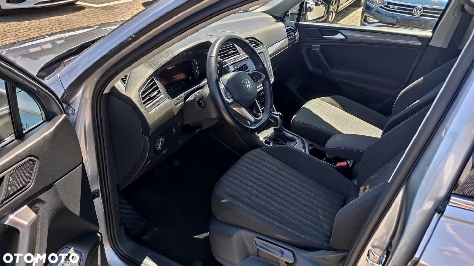 Volkswagen Tiguan - 10