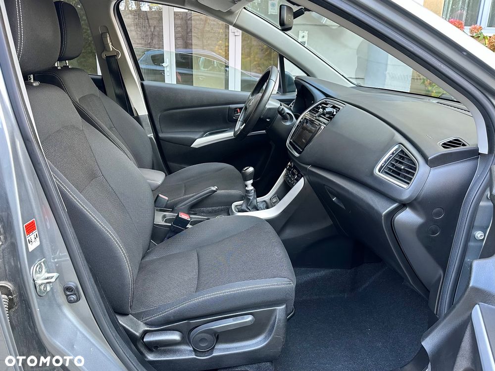 Suzuki SX4 S-Cross 1.4 T Premium 4WD - 23