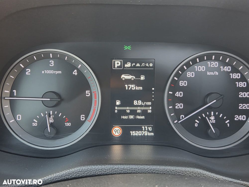 Hyundai Tucson 2.0 CRDI 4WD 6AT Luxury+ - 27