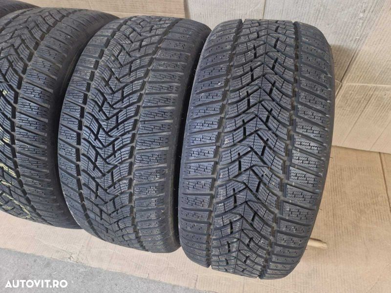 4 bucăți Dunlop R18 235/40/ Anvelope de iarnă DOT2720 - 3