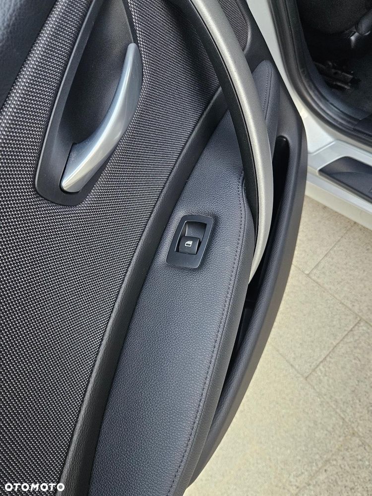 BMW Seria 1 - 22