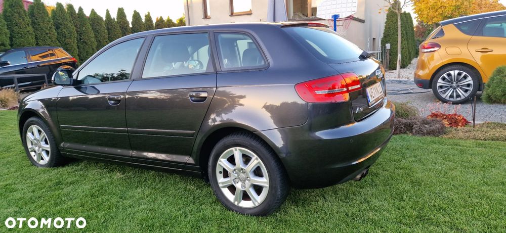 Audi A3 Sportback 2010 photo 3