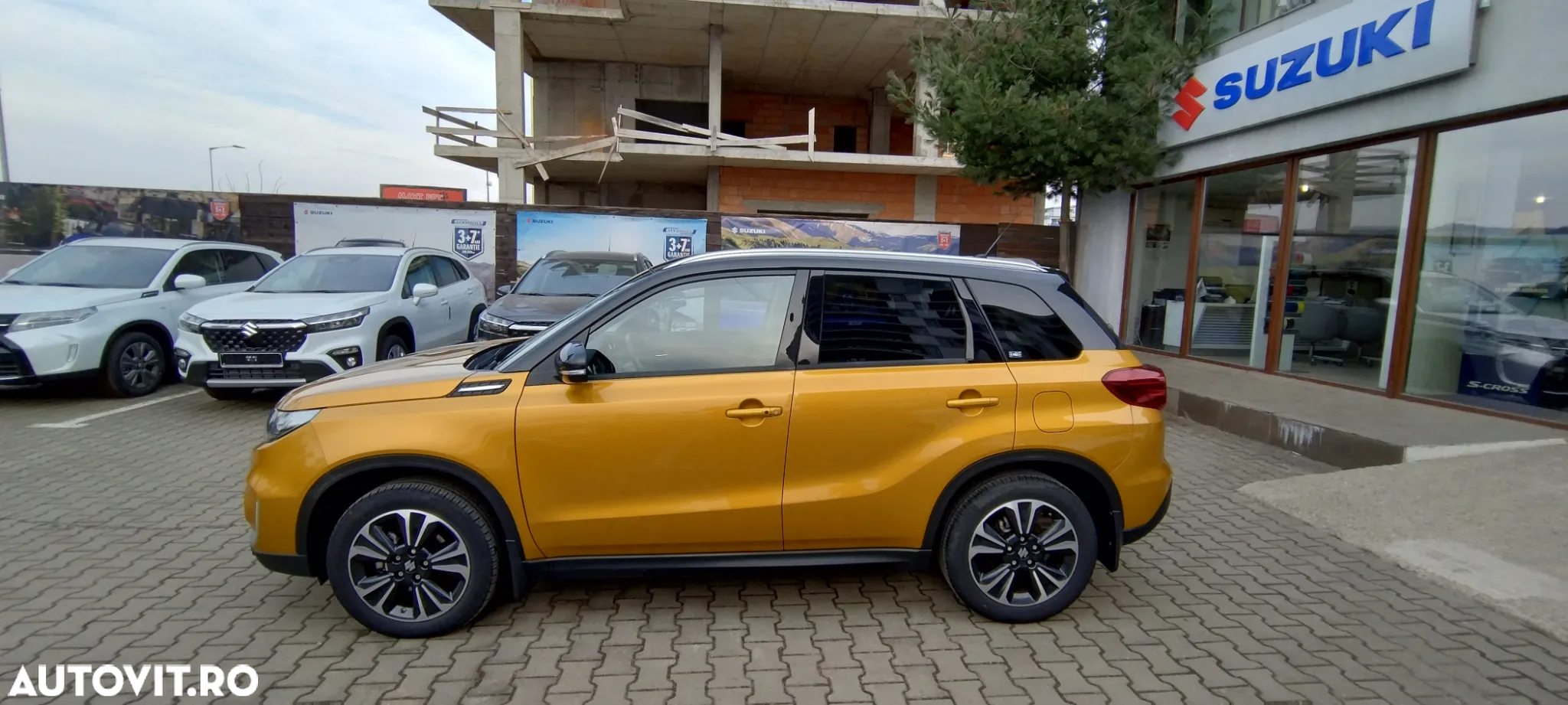 Suzuki Vitara 1.4 Boosterjet AllGrip MHEV Spirit - 3