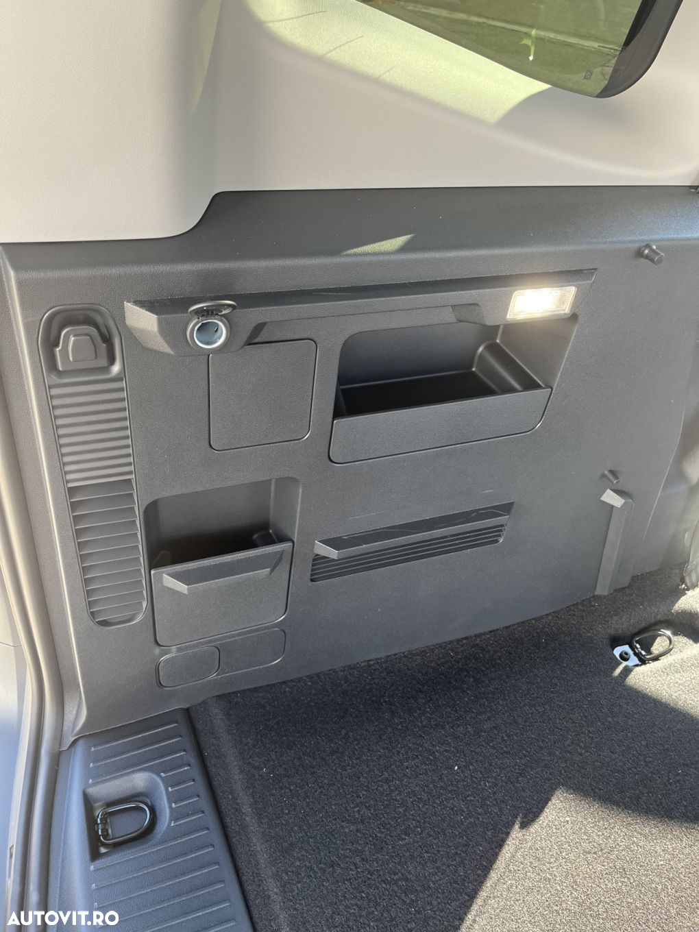 Ford Tourneo Courier - 28
