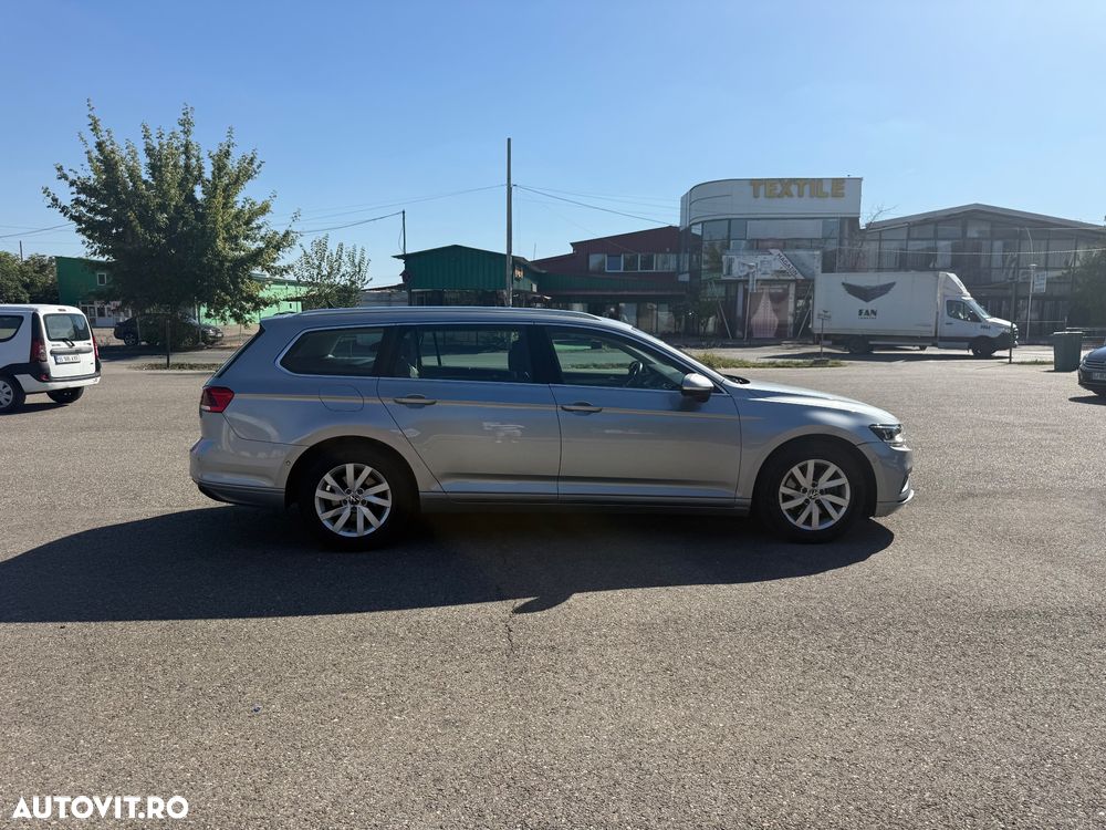 Volkswagen Passat 2.0 TDI DSG (BlueMotion Technology) Comfortline - 11