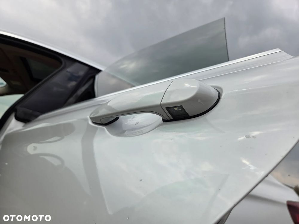 BMW Seria 3 320d xDrive Luxury Line - 14