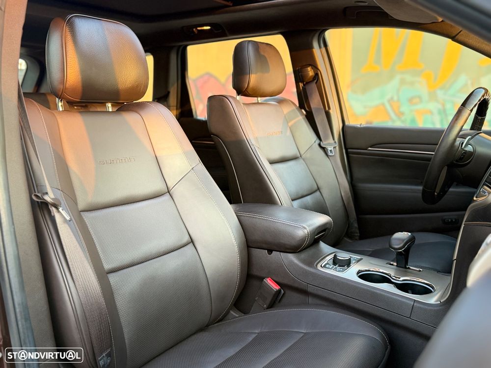 Jeep Grand Cherokee 5.7 V8 HEMI 4WD Auto Summit - 28