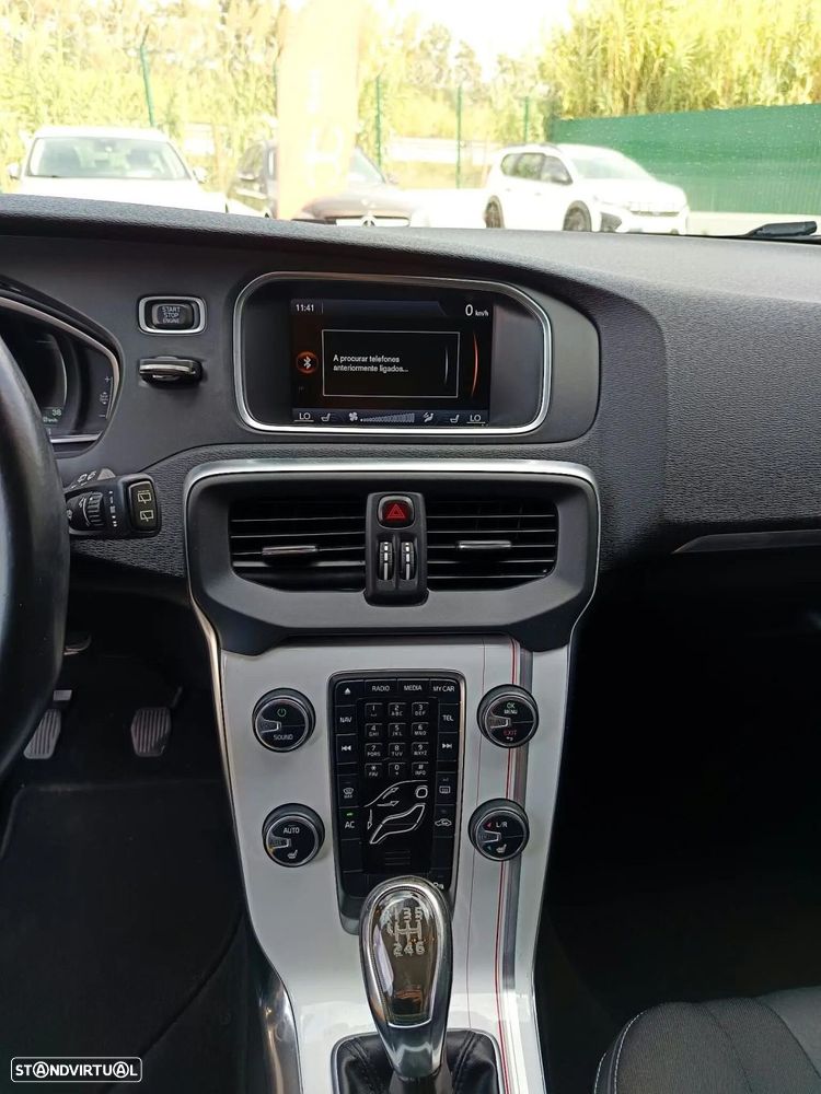 Volvo V40 1.6 D2 Eco Momentum - 14