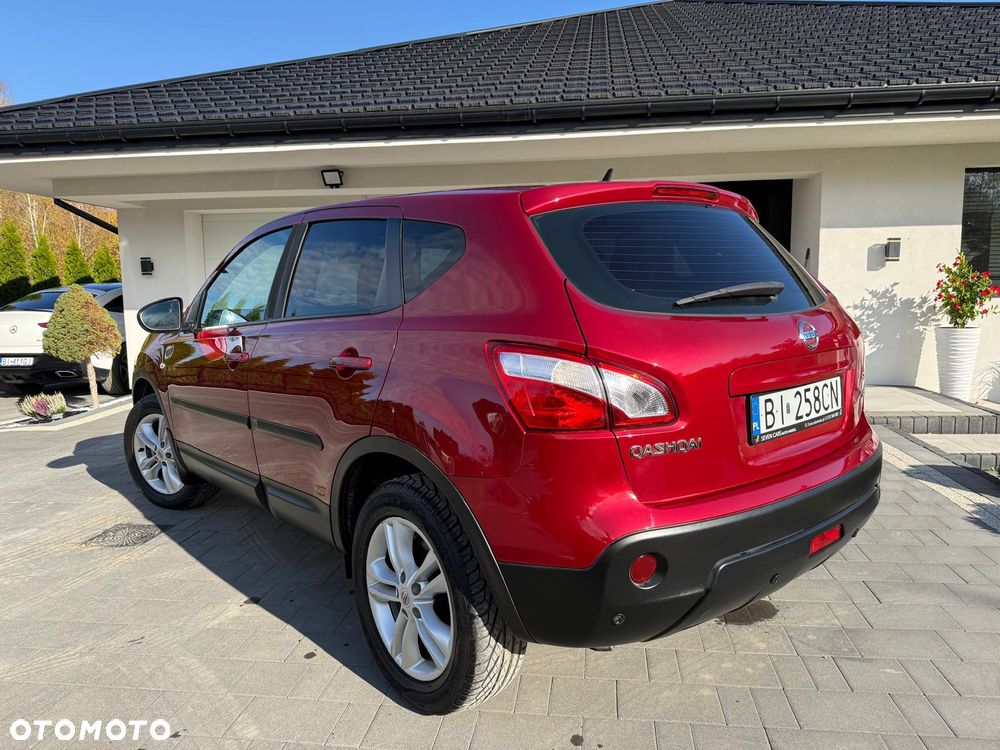 Nissan Qashqai 2.0 4x4 Tekna - 4