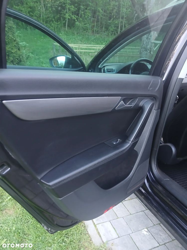 Volkswagen Passat 2.0 Blue TDI SCR Comfortline - 21