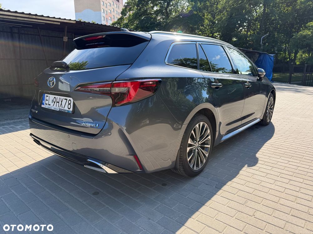 Toyota Corolla - 4