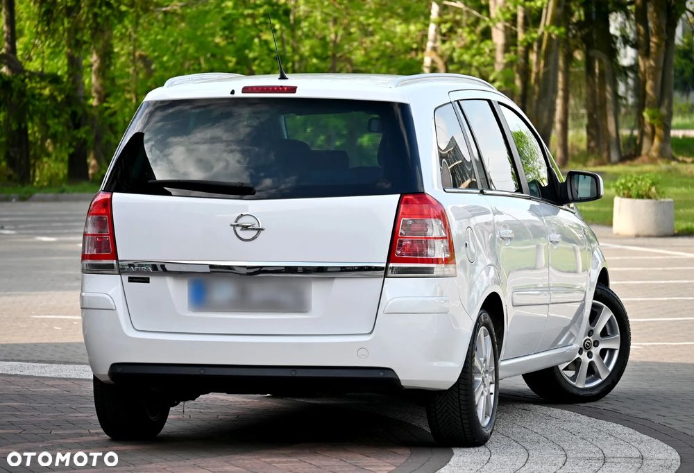 Opel Zafira 1.8 Cosmo - 16
