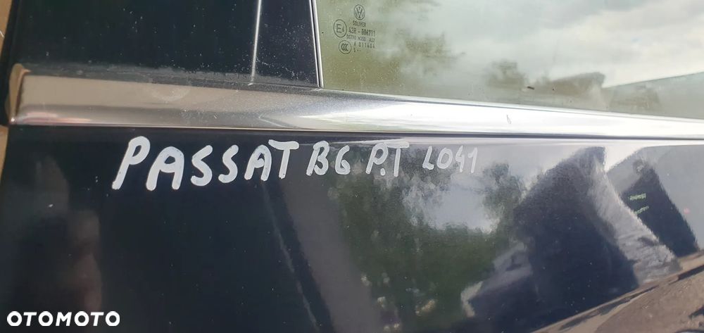 Drzwi prawy tył tylne prawe VW Passat B6 L041 Kombi - 10