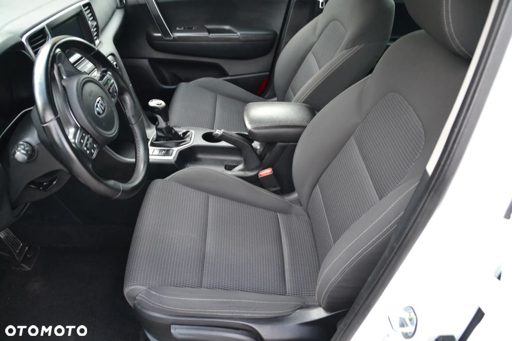 Kia Sportage 1.6 GDI 2WD DREAM-TEAM EDITION - 25