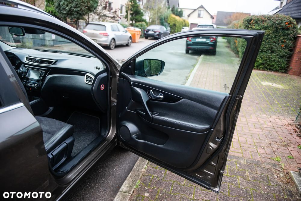 Nissan Qashqai 1.2 DIG-T Xtronic 360 - 26