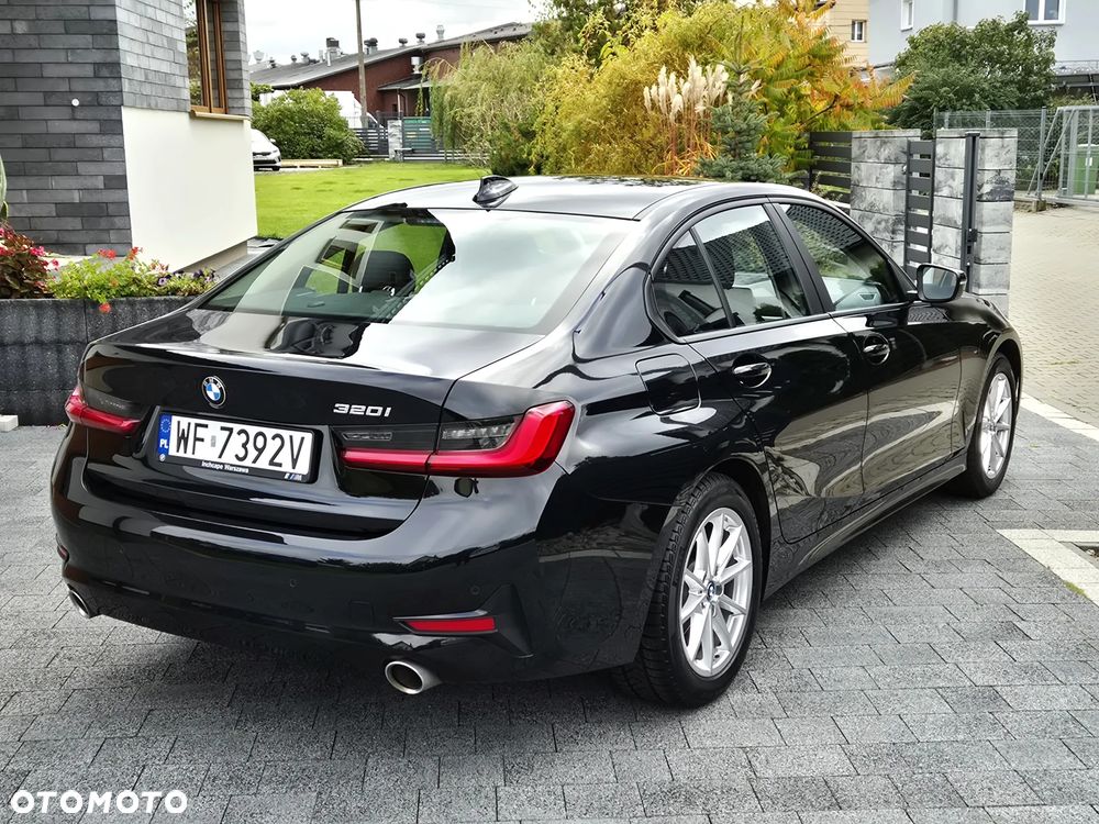 BMW Seria 3 320i Advantage - 11