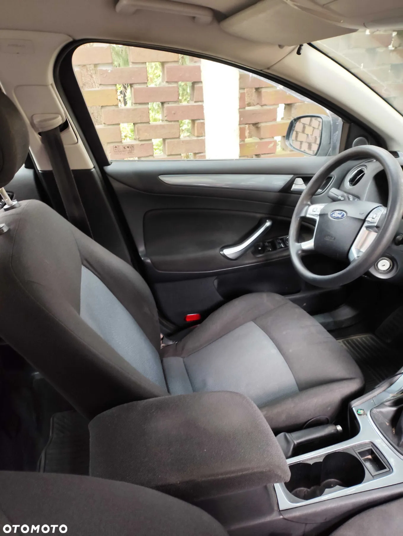 Ford Mondeo - 16