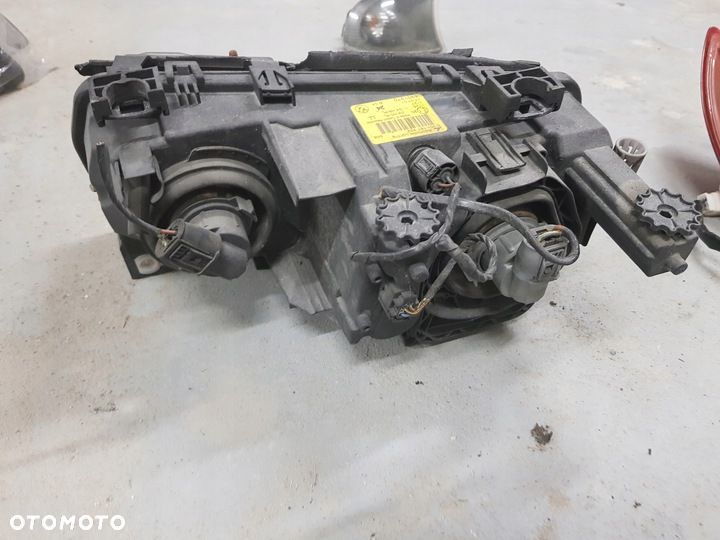 BMW E46 COMPACT LAMPA PRAWA PRAWY PRZOD EUROPA - 2