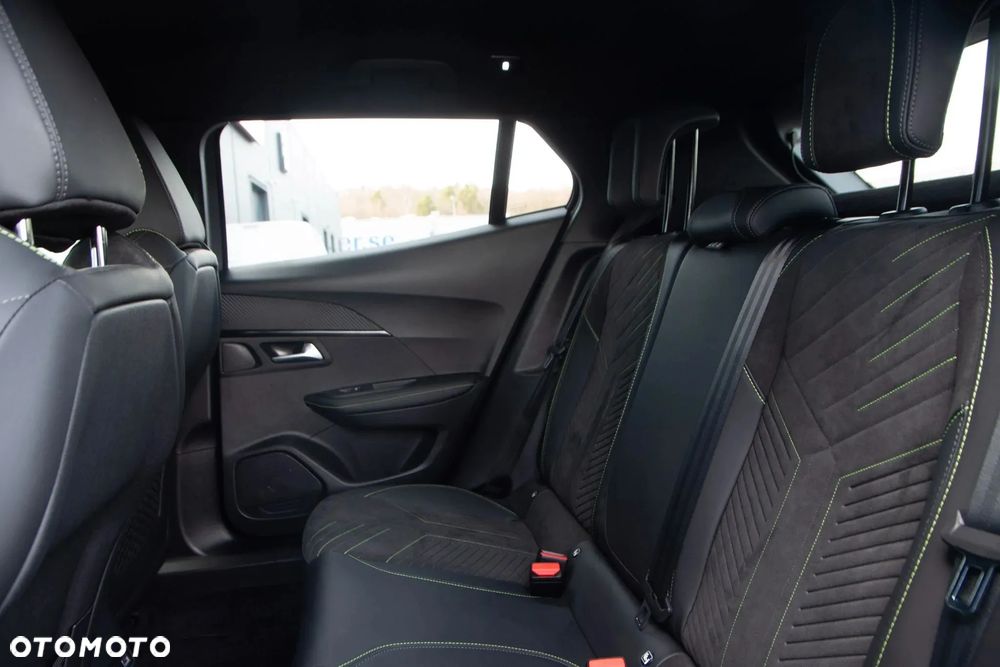 Peugeot 2008 1.2 PureTech GT Line S&S EAT8 - 12