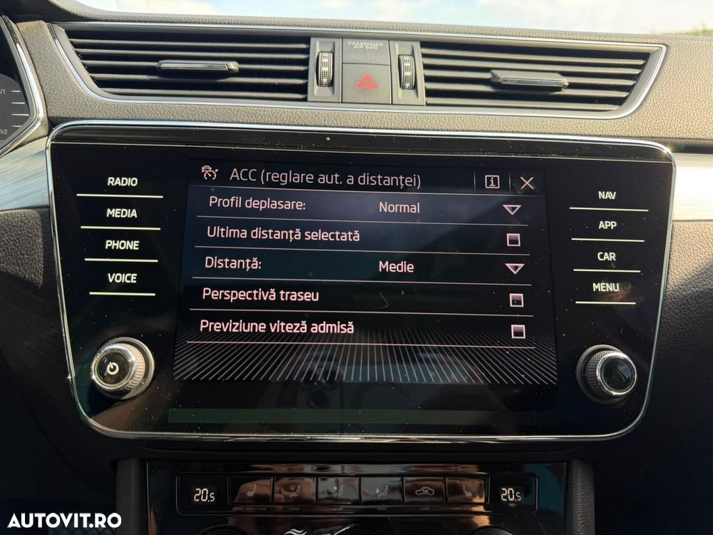 Skoda Superb 2.0 TDI DSG Style - 30