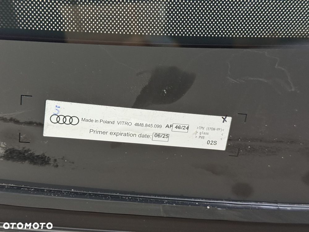Szyba przednia AUDI Q8 2018- 5 DRZWI - 6