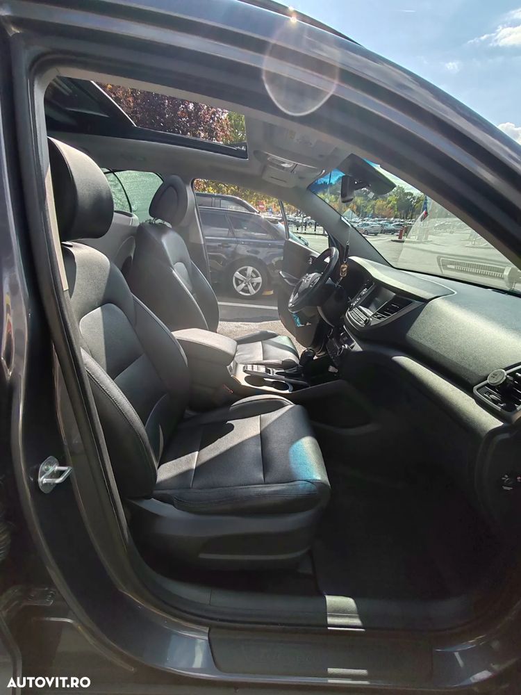 Hyundai Tucson 2.0 CRDI 4WD Automatik Premium - 8