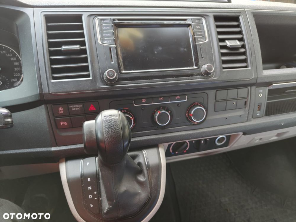 Volkswagen Caravelle 2.0 TDI L1 Comfortline DSG - 5