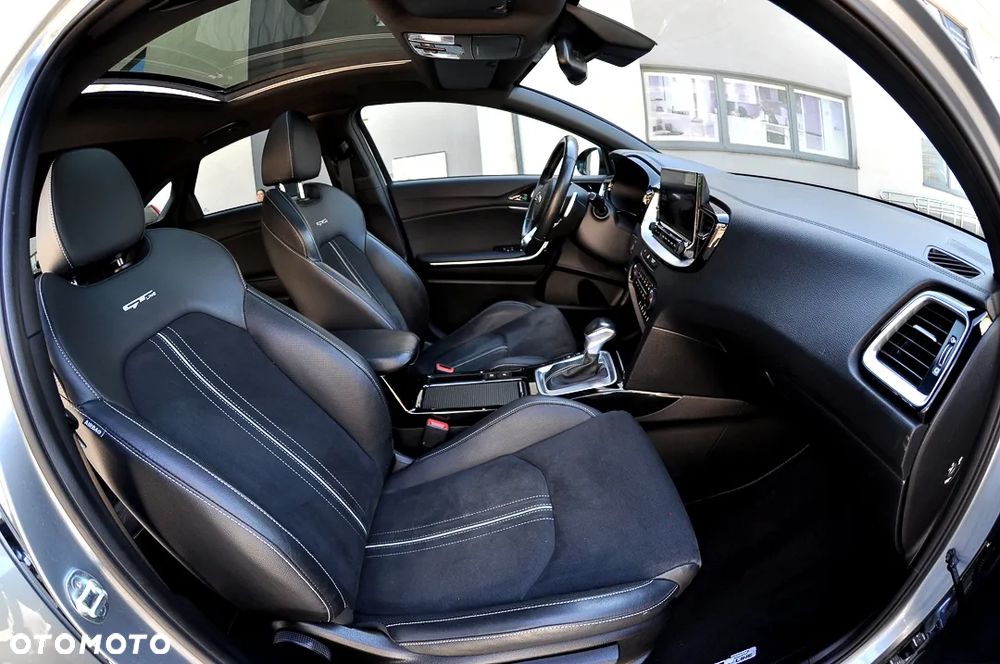 Kia ProCeed 1.4 T-GDI DCT7 OPF GT LINE - 23