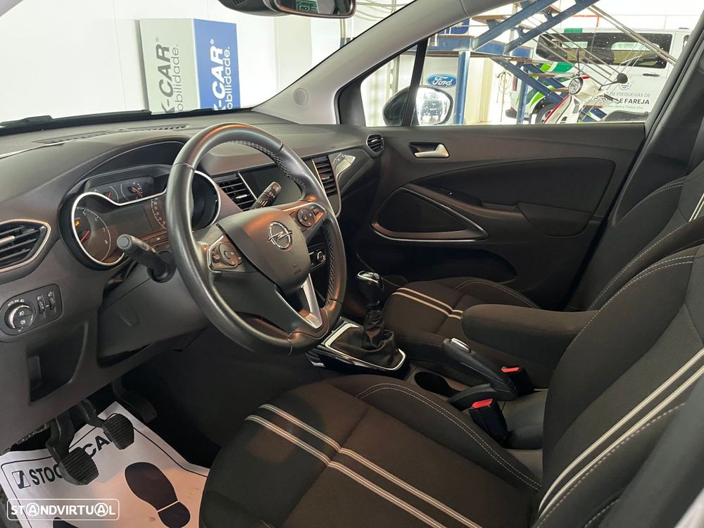 Opel Crossland 1.2 T Design & Tech - 10