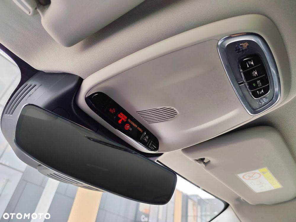Volvo V60 B4 D Momentum Pro - 39