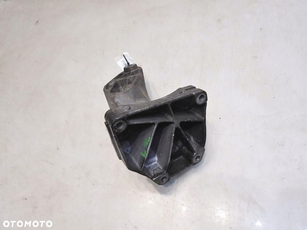 ŁAPA SILNIKA LEWA MERCEDES W212 2.2 CDI A6512230004 - 3