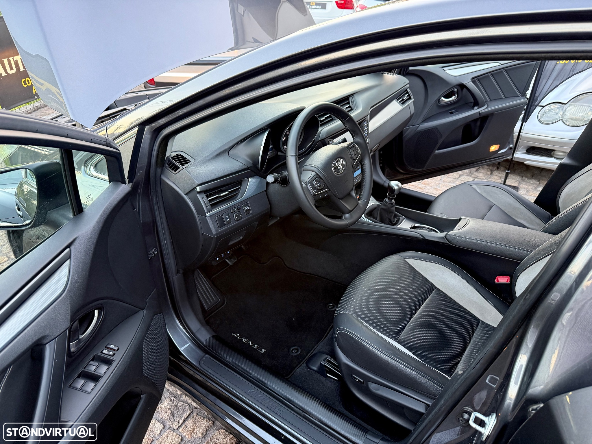 Toyota Avensis SD 1.6 D-4D Luxury+GPS - 26