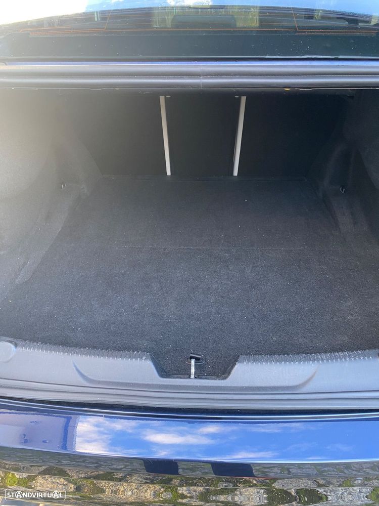 Jaguar XE 2.0 D Prestige Aut. - 16