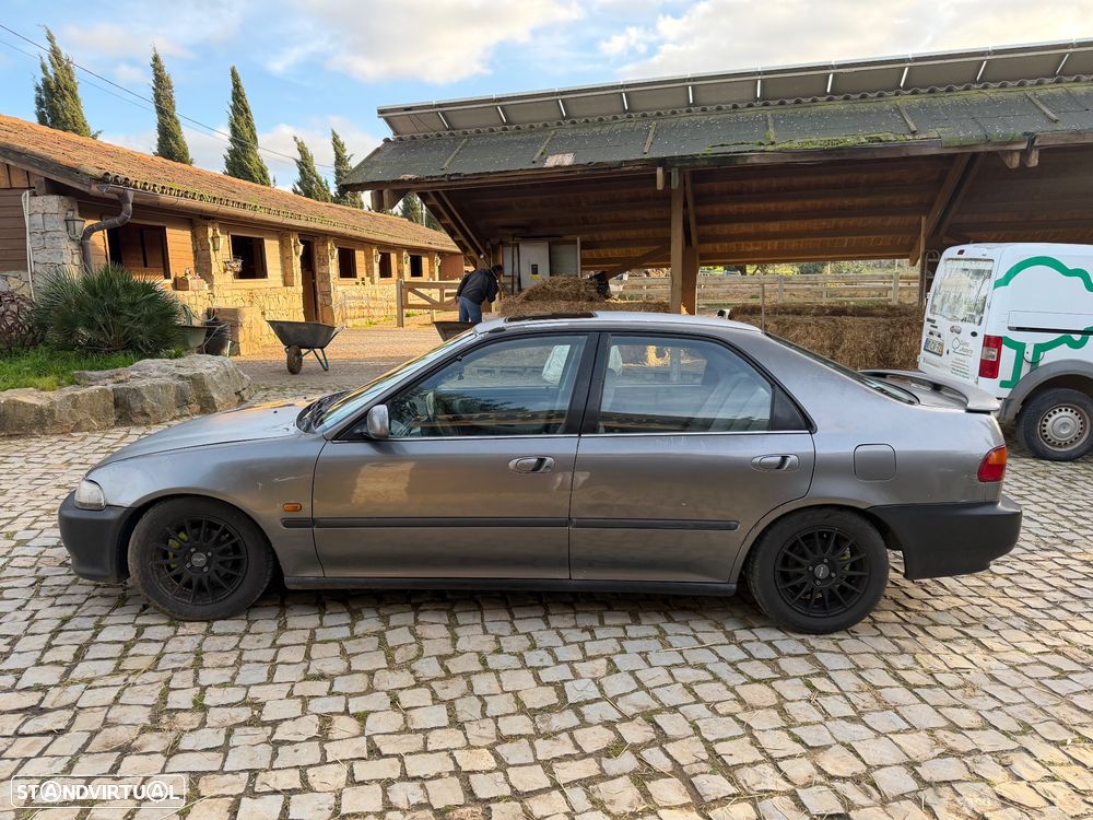 Honda Civic 1.6 ESi - 1